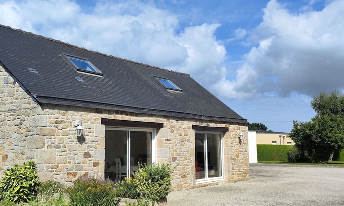Pleven Casa | Gîte Fleur du Paradis,