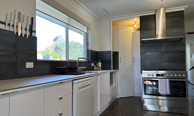 Robinson Casa | Bed down on Bramwell