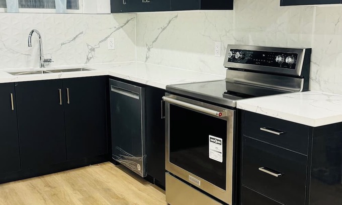 Caledon Casa | Experience modern luxury and comfort in our charming two bedroom apartment!