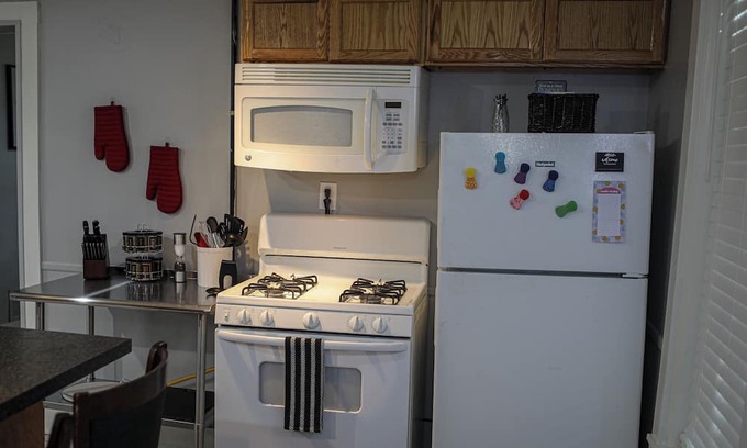 Springfield Apartamento | Charming 1-bedroom apartment with WiFi, AC in lovely Springfield