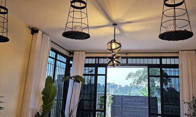 Entebbe Cama Y Desayuno | Love Nest Haven in Kampala