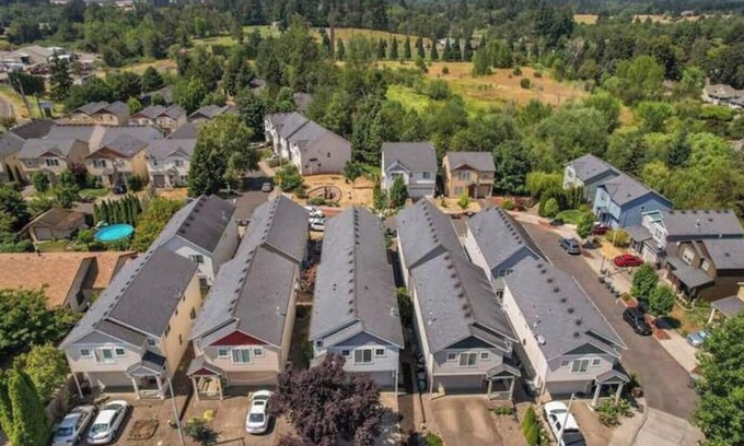 Hillsboro Casa | Experience modern comfort and convenience in the heart of Hillsboro at this 3BR 2.5BA private home