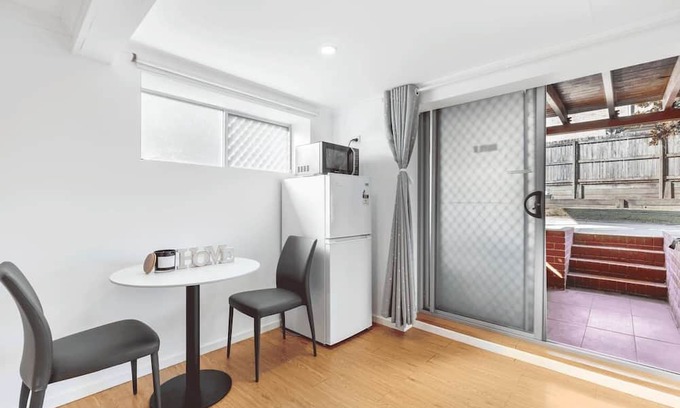 Macgregor Apartamento | 1 Bedroom Unit near highway/ transports & shops