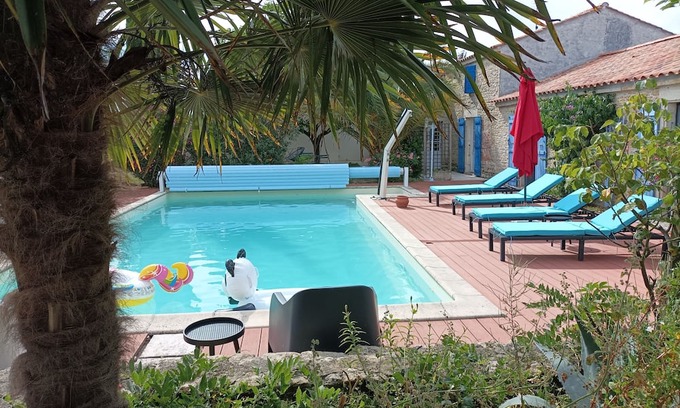Sainte-Radegonde-des-Noyers Cabaña | Gite POP Studio - Piscine Partagée - Sud Vendée