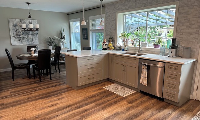 Port Alberni Casa | Executive Home in the Heart of the City