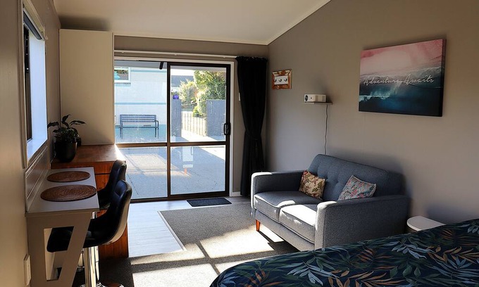 Waimate Casa | Private & comfortable guest space
