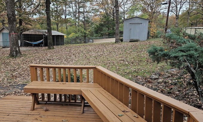Sherwood Casa | Spacious 5-bedroom house with WiFi, AC, deck and gym in delightful Sherwood!