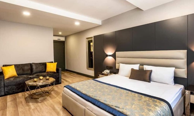Sisli Apartamento | A Palace Suites - Deluxe Two-Bedroom Suite 1