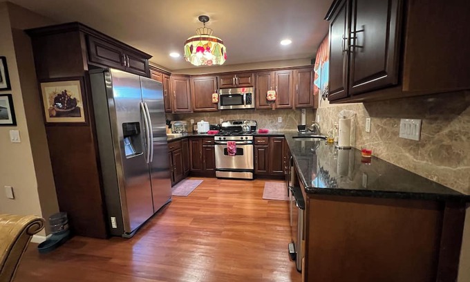 Hillside Apartamento | Charming 2 Bedroom Apartment