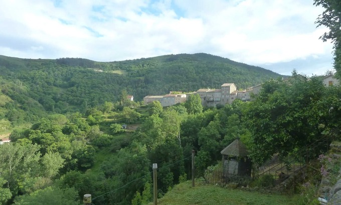 Saint-Pierreville Casa | Homerez - Nice bungalow for 4 ppl. with terrace at Saint-Pierreville