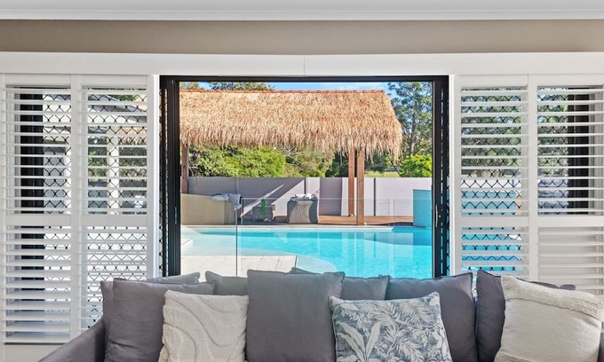 Buderim Casa | Resort Style 5 bedroom stunner with pool 5 minutes to Mooloolaba beach