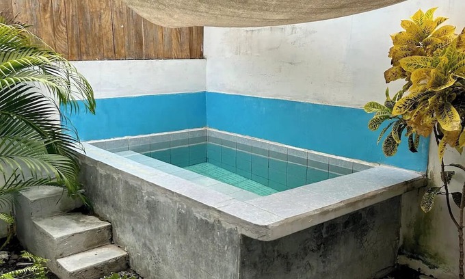 El Paredon Casa | Loros Bungalow kitchen, private pool "AZURA"