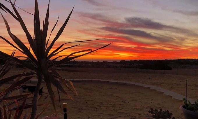 Waggrakine Apartamento | Sunset Haven Private & Relaxing Retreat in Rural Location 10mins from the city.