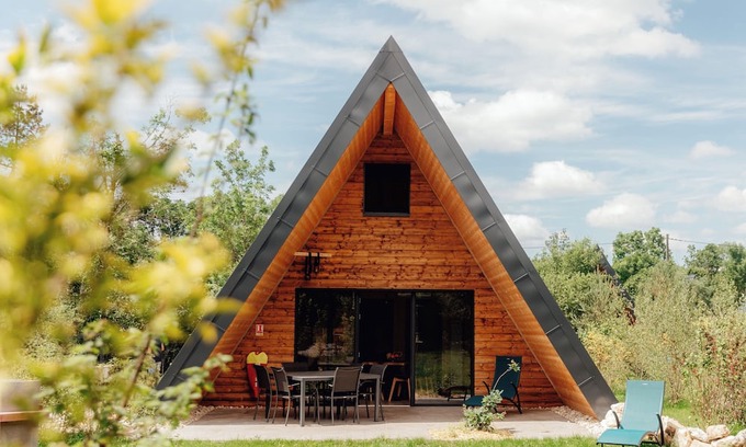 Coyron Chalet De Esquí | Chalet Hérisson 3min from Vouglans lake - In the H-JURA Natural Park