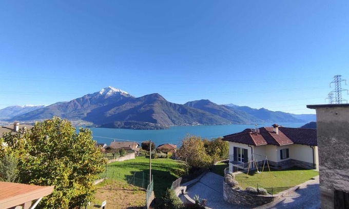 Stazzona Apartamento | Casa Vacanze "window on the Lake"