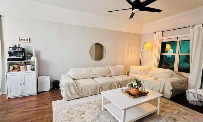 Buda Casa | Cozy room by Austin & Pool Access