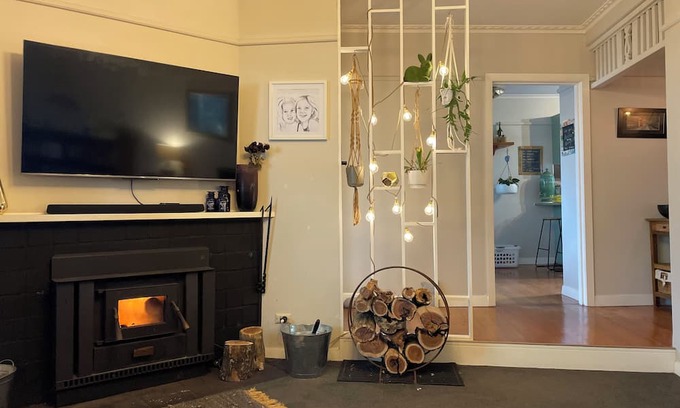 Yarragon Casa | Yarragon village countryside retreat, private & cosy