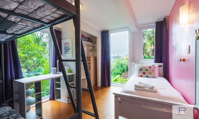 Hillcrest Casa | Hillcrest Bush Retreat (by Furnished Rentals)