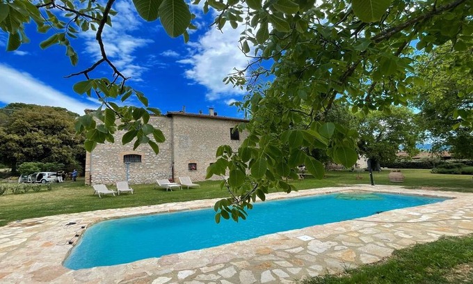 Poreta Otro | Beautiful Exclusive Pool villa - Close to Spoleto bar shops + restaurants (13)