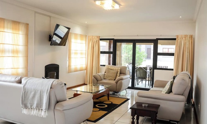 Parys Casa | Home away from home in a secure golf estate