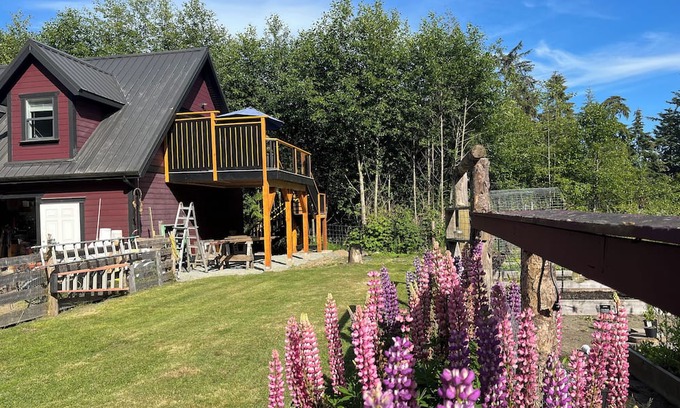 Juan de Fuca Electoral Area Cabaña | Modern ocean view suite with large private deck, located on a small hobby farm.