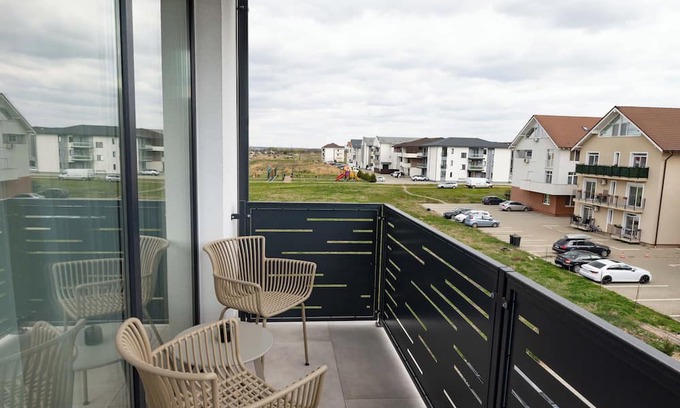 Dumbravita Apartamento | nResidence Dumbravita B8