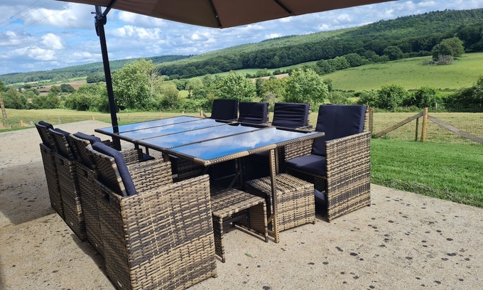 Mont-Saint-Jean Casa | Gite Familial Avec vue sur la Foret et Proximité D'un lac à 4 KM
