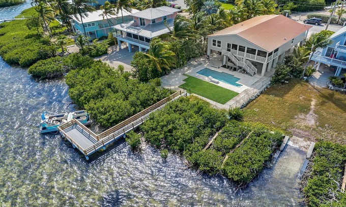 Breezeswept Beach Estates Casa | Open Water Vacation in Paradise