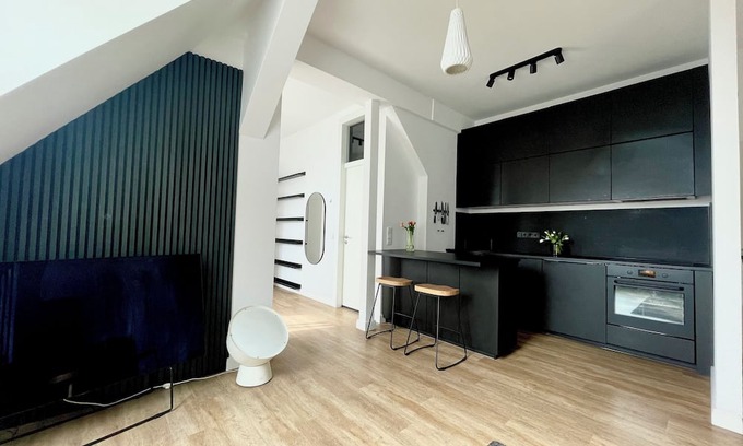 Wiesbaden Apartamento | Super central, quiet design apartment in a historic building