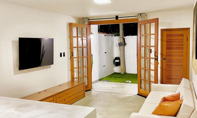 Tucuns Casa | Charmosa Casa, Recém Construída, Localizada Entre mar e uma Reserva Florestal