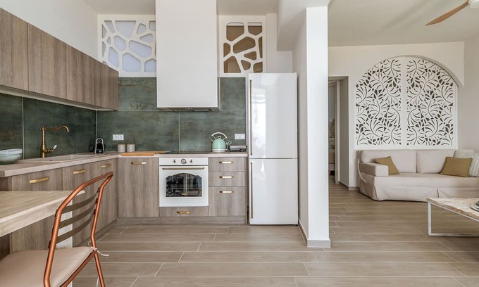 Kato Aprovatou Apartamento | Apartment 'Captain's Pounda Suite' with Sea View, Wi-Fi and Air Conditioning