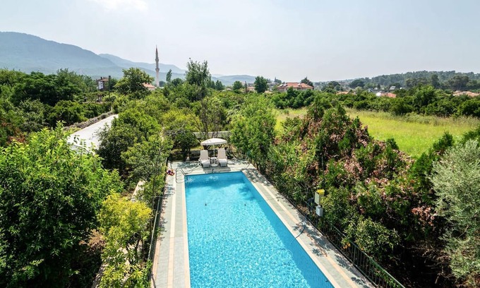 Koycegiz Casa | Vacation Flat w Pool Garden Patio BBQ in Mugla