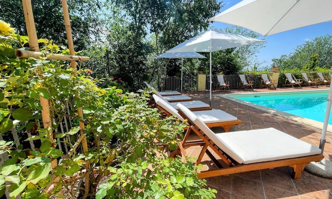 Spoleto Casa | The Lord of the Manor lived here Enjoy the aristocratic life! Sleeps 10