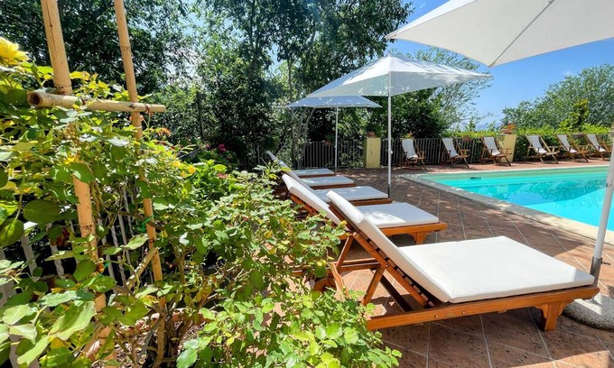 Spoleto Casa | Live on a a country park with all facilities An aristocratic venue Sleeps 10