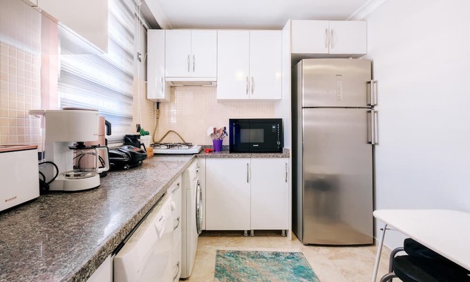 Sakarya Apartamento | Huge Duplex Flat w Terrace Near Bilgi University