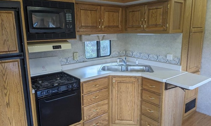 Guatay Casa | San Diego Mountain RV Camping! Less than an hour to the beach!