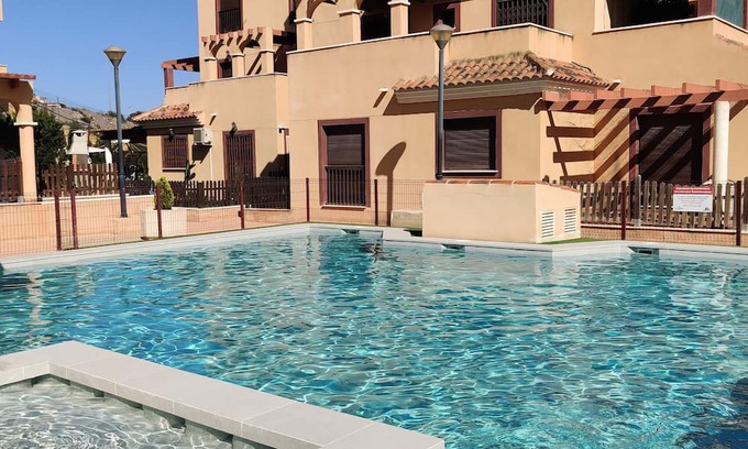 Los Geraeos Apartamento | Appartement Pour 4 Personnes Avec Piscines Communes à Aguilas
