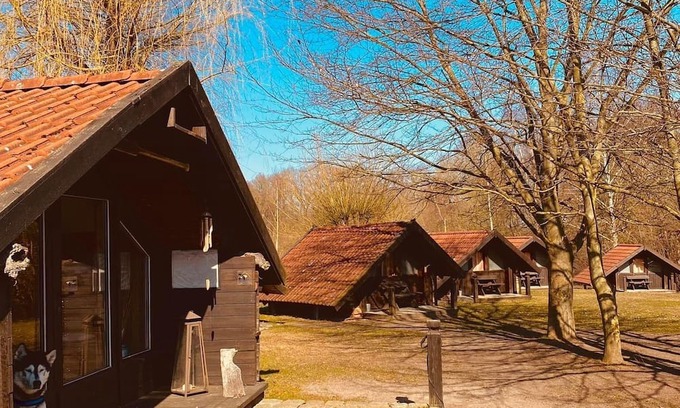 Gross Raden Casa | Gemütliche Holzhütte im Abenteuer Camp Hennig!