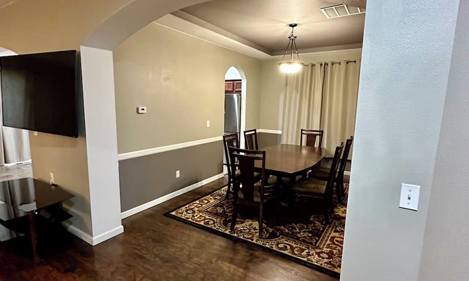 Spanaway Casa | Mid-Side house located in Spanaway perfect home away from home!