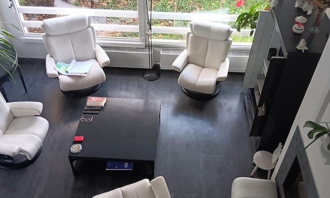 Osny Casa | Homerez - Beautiful house for 4 ppl. with garden and terrace at Osny