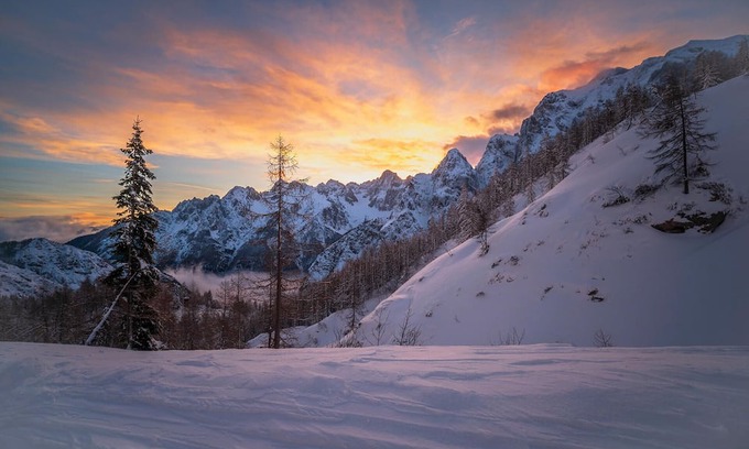 Kranjska Gora Cabaña | Erjavčeva koča mountian hut at Vršič