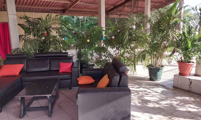 Cocody Apartamento | Serviced 2 bedroom apartment & pool in Riviera 3, with services included