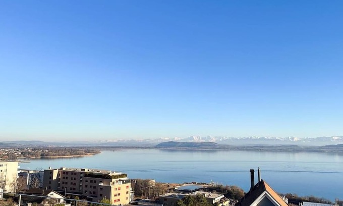 Neuchatel Apartamento | Holiday apartment Neuchâtel for 2 - 4 persons with 2 bedrooms - Penthouse holiday apartment
