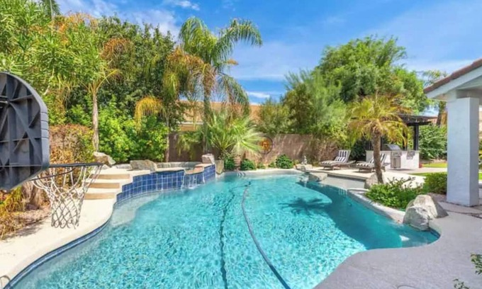 Paradise Park Vista Casa | SO MUCH 2 DO-Dreamy Summer Getaway!POOL/GAME ROOM