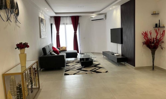 Yopougon Apartamento | Tranquillité et Confort Comme à la Maison
