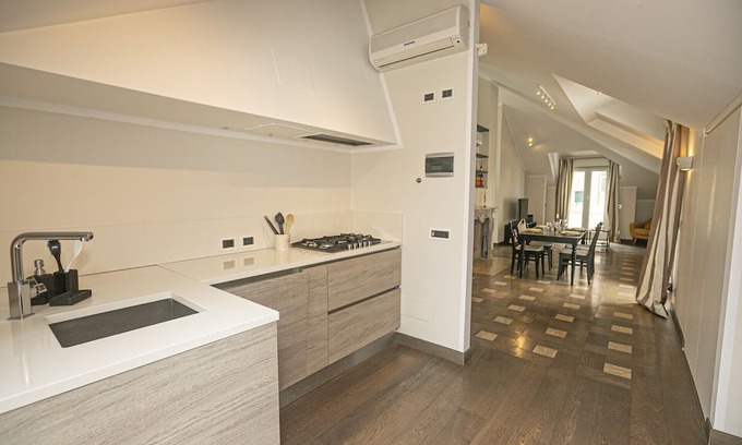 Carignano Apartamento | Penthouse - Unique apartment with double garage