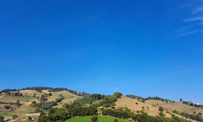 Vieja Casa | Casa Cómoda con Vistas Hermosas, Lugar Tranquilo y Seguro