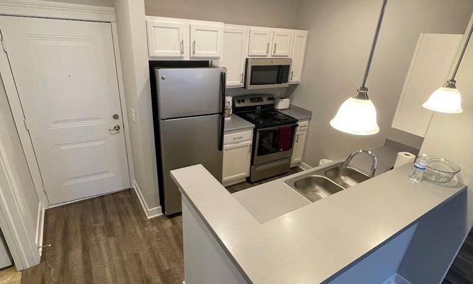 Carmel Apartamento | Carmel Apt! 729 square feet!