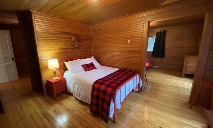 Inlet Casa | Birches - Main Lodge