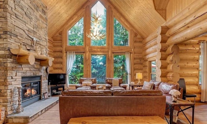Gore Casa | Fiddler Lake Resort: Lake Access, Private Jacuzzi